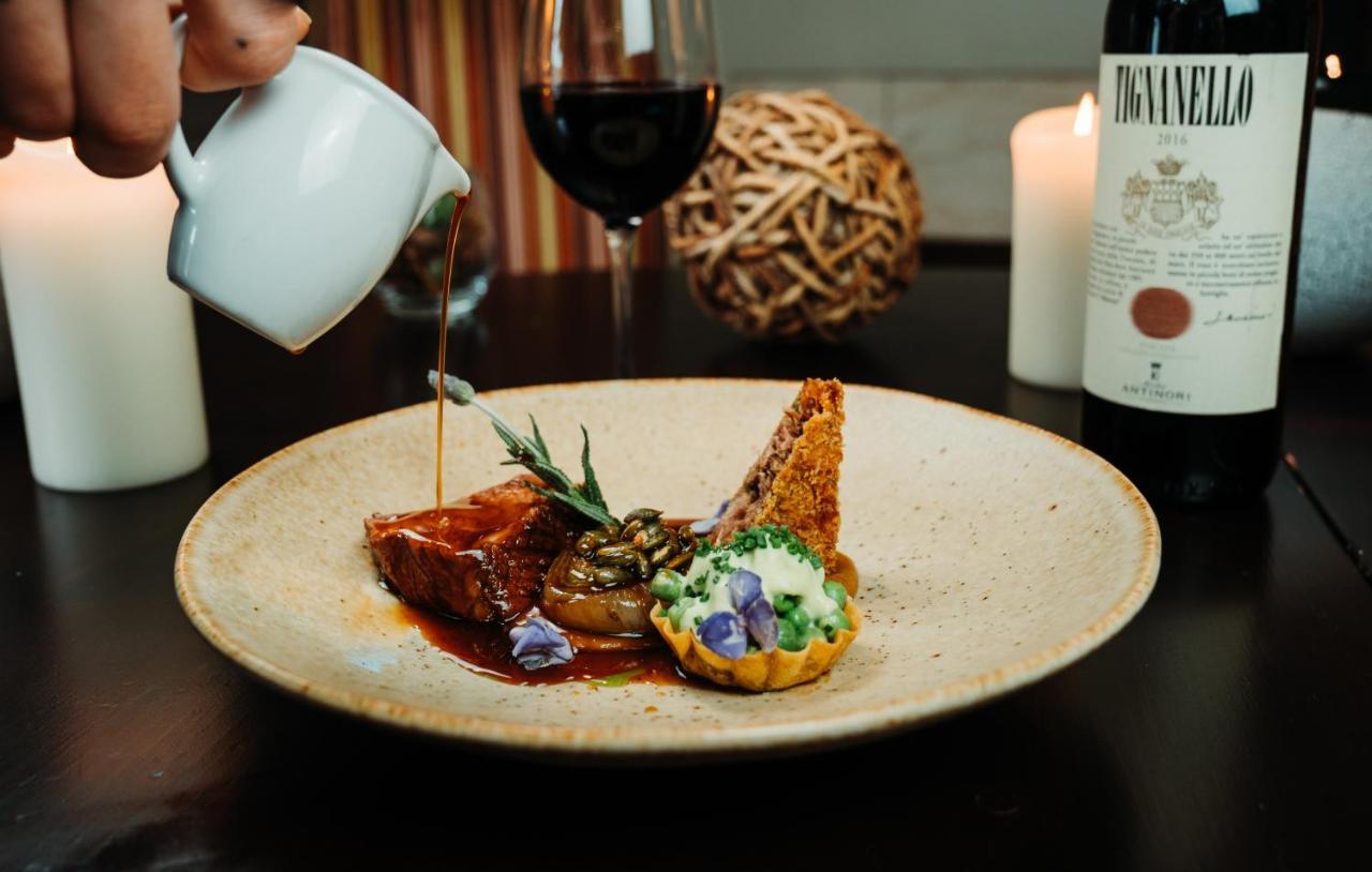 Feversham Arms Hotel & Verbena Spa Helmsley Esterno foto